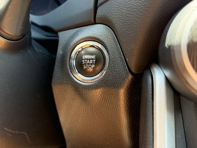 Used 2024 Toyota RAV4 XLE FWD image 27