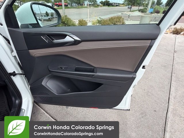 Used 2022 Volkswagen Taos SEL AWD/4WD image 32