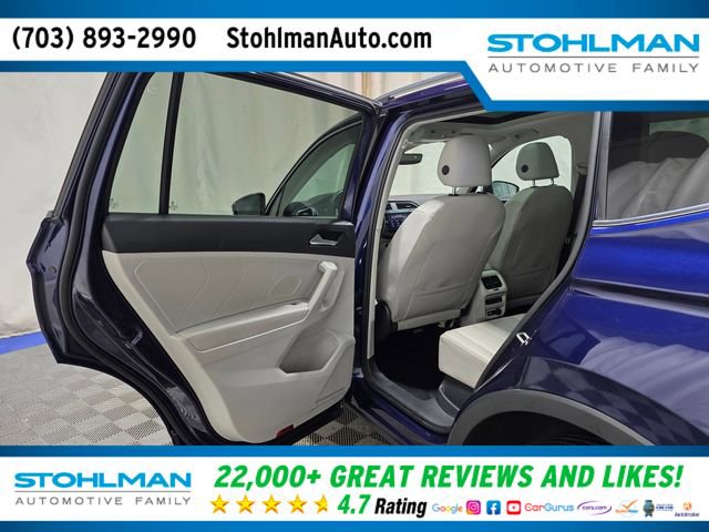 Used 2022 Volkswagen Tiguan SE w/ Panoramic Sunroof Package image 26