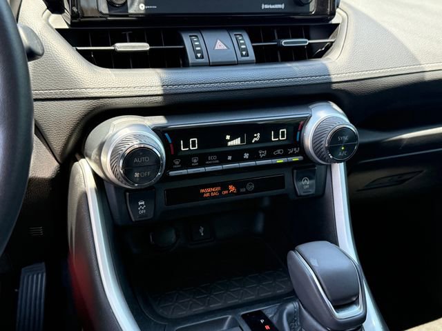 Used 2022 Toyota RAV4 XLE Premium FWD image 19