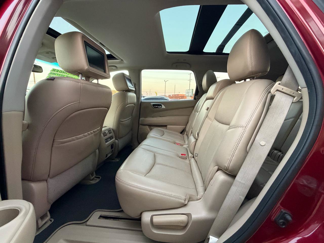 Used 2014 Nissan Pathfinder Platinum w/ Platinum Premium Package AWD/4WD image 14