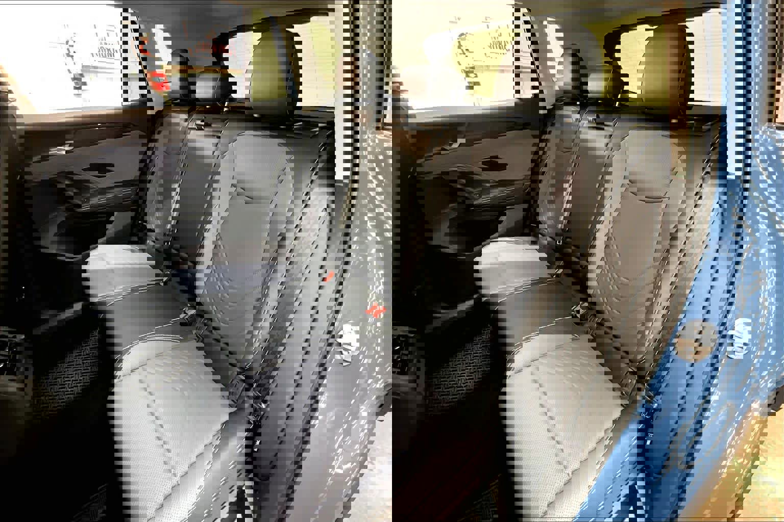 New 2026 Volkswagen Tiguan SE image 12