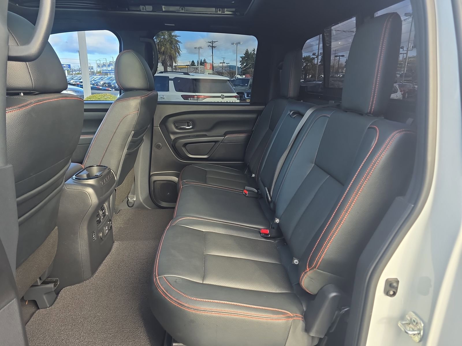 Used 2021 Nissan Titan PRO-4X w/ Pro-4x Convenience Package image 27