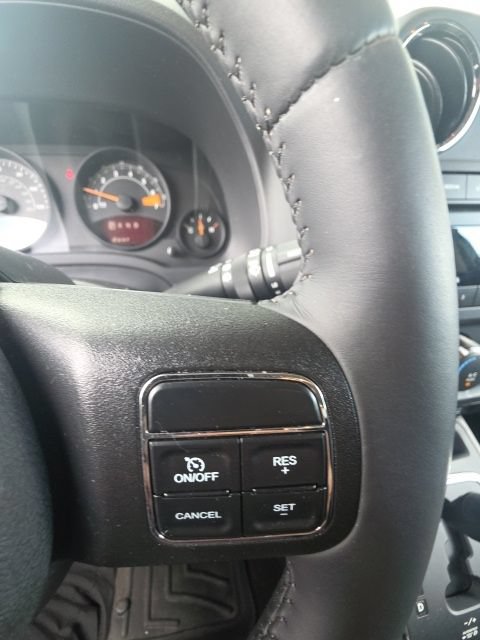 Used 2015 Jeep Patriot Latitude AWD/4WD image 14