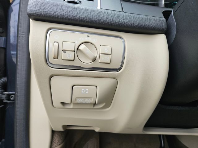 Used 2014 Volvo XC60 T6 image 22