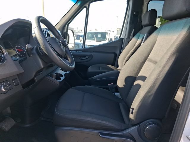 Used 2025 Mercedes-Benz Sprinter 2500 image 11