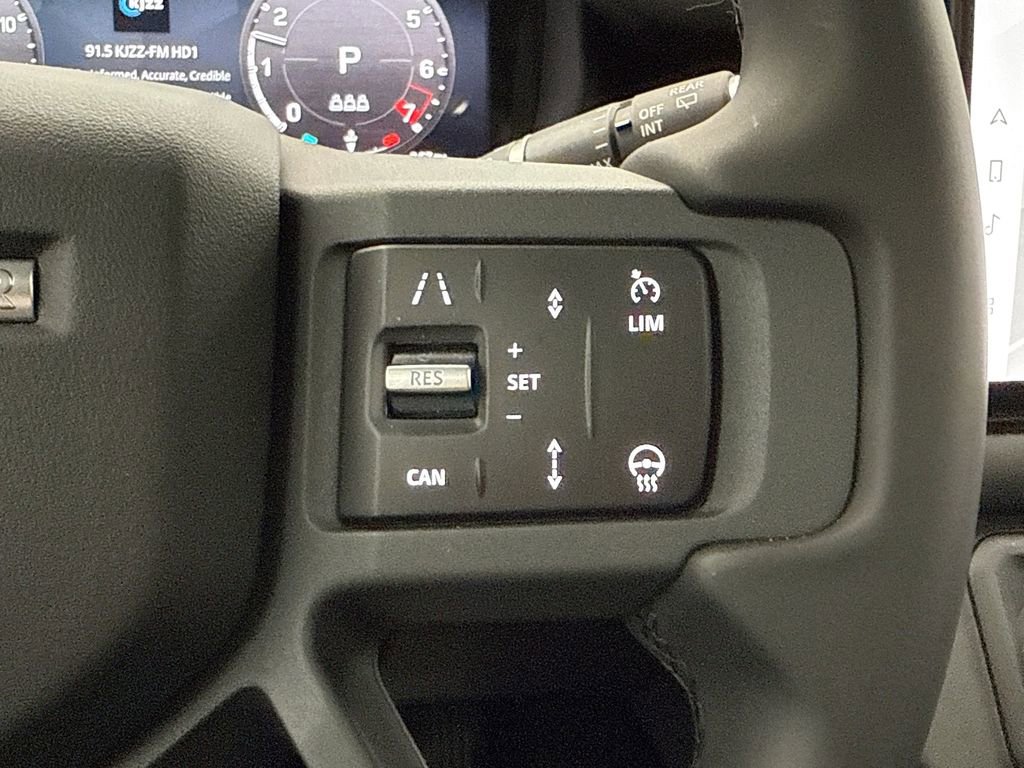 Used 2025 Land Rover Defender 110 S image 12
