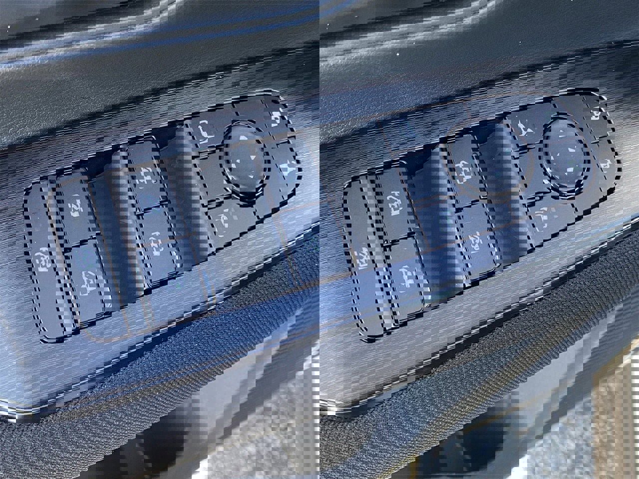 New 2026 Nissan Kicks S image 22