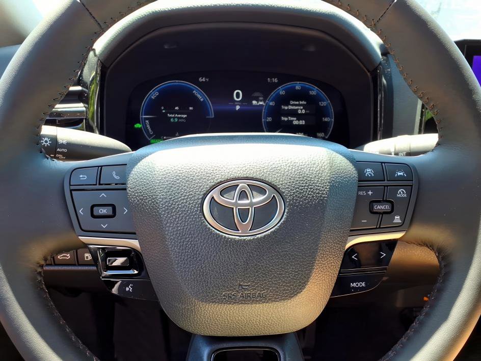 New 2026 Toyota Camry XLE FWD image 14