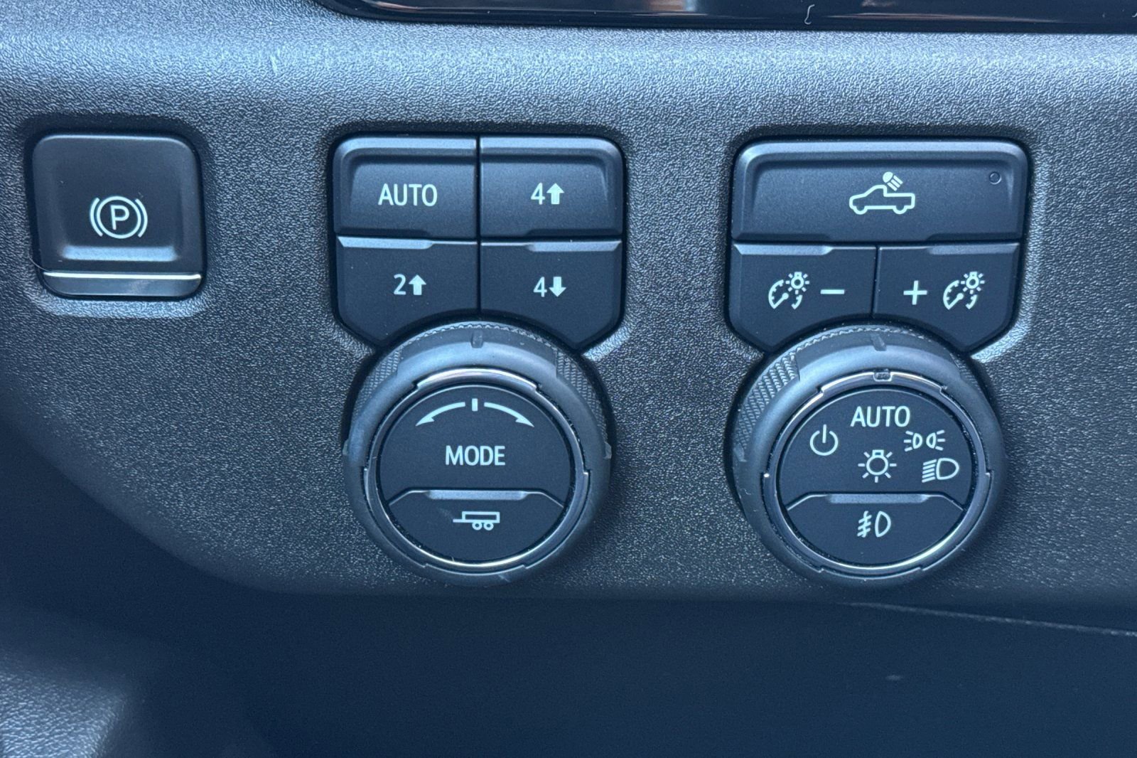 Used 2024 Chevrolet Silverado 1500 RST w/ Convenience Package II image 29