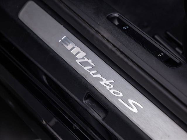 Used 2021 Porsche 911 Turbo S image 31