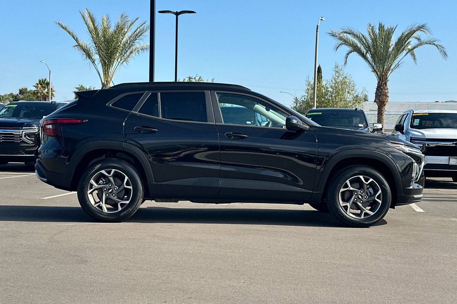New 2026 Chevrolet Trax LT FWD image 3