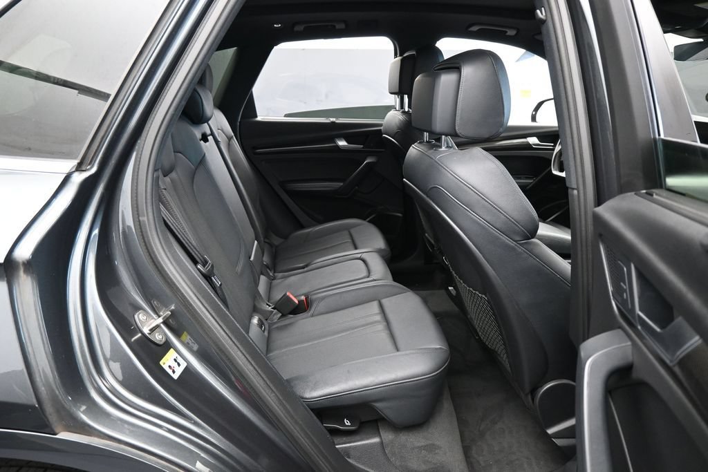 Used 2018 Audi SQ5 Prestige AWD/4WD image 44