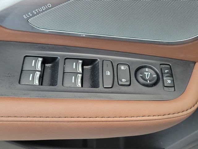 Used 2025 Acura RDX w/ Technology Package AWD/4WD image 24