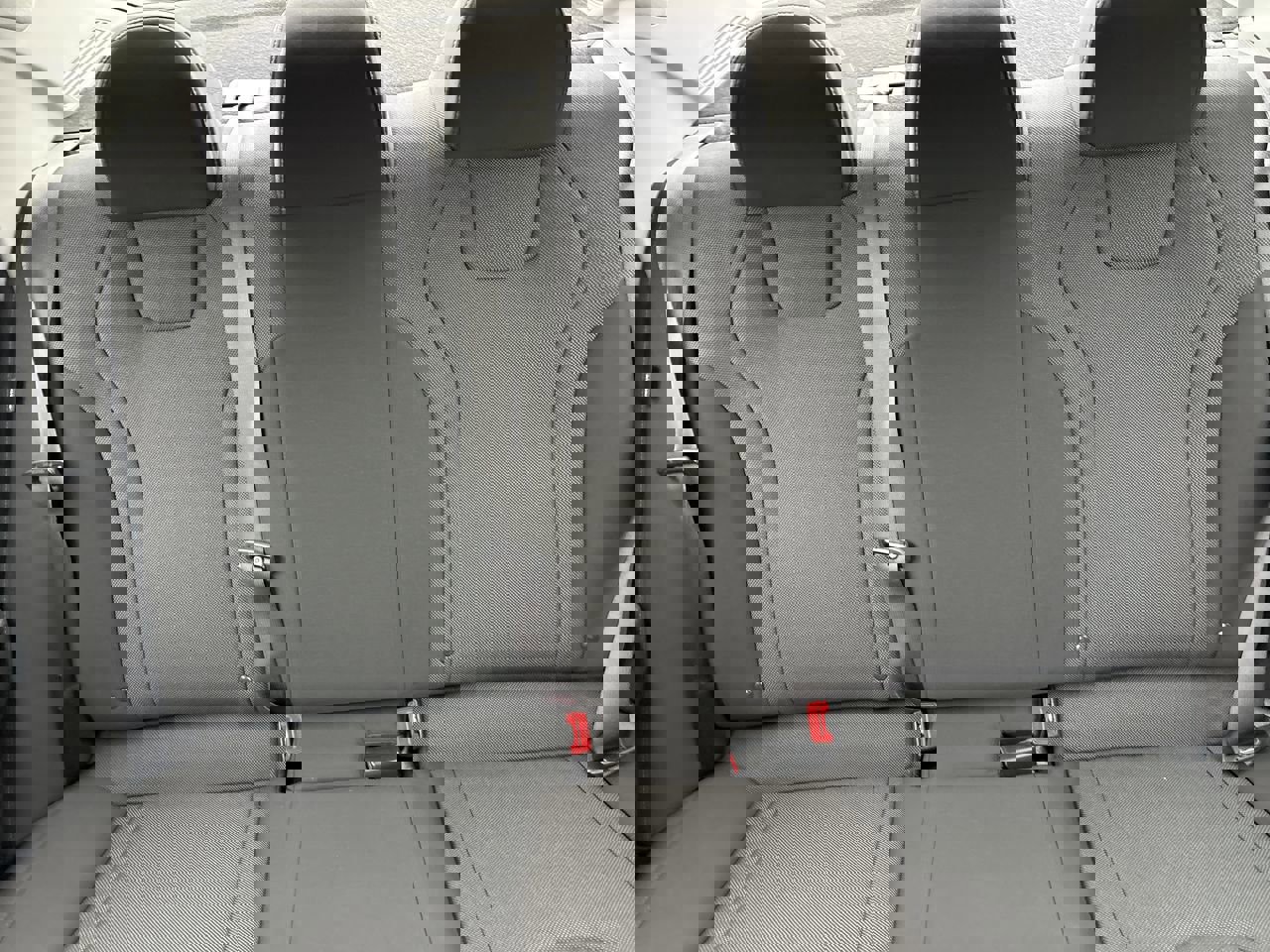 Certified 2025 Hyundai Elantra SE w/ Cargo Package image 21