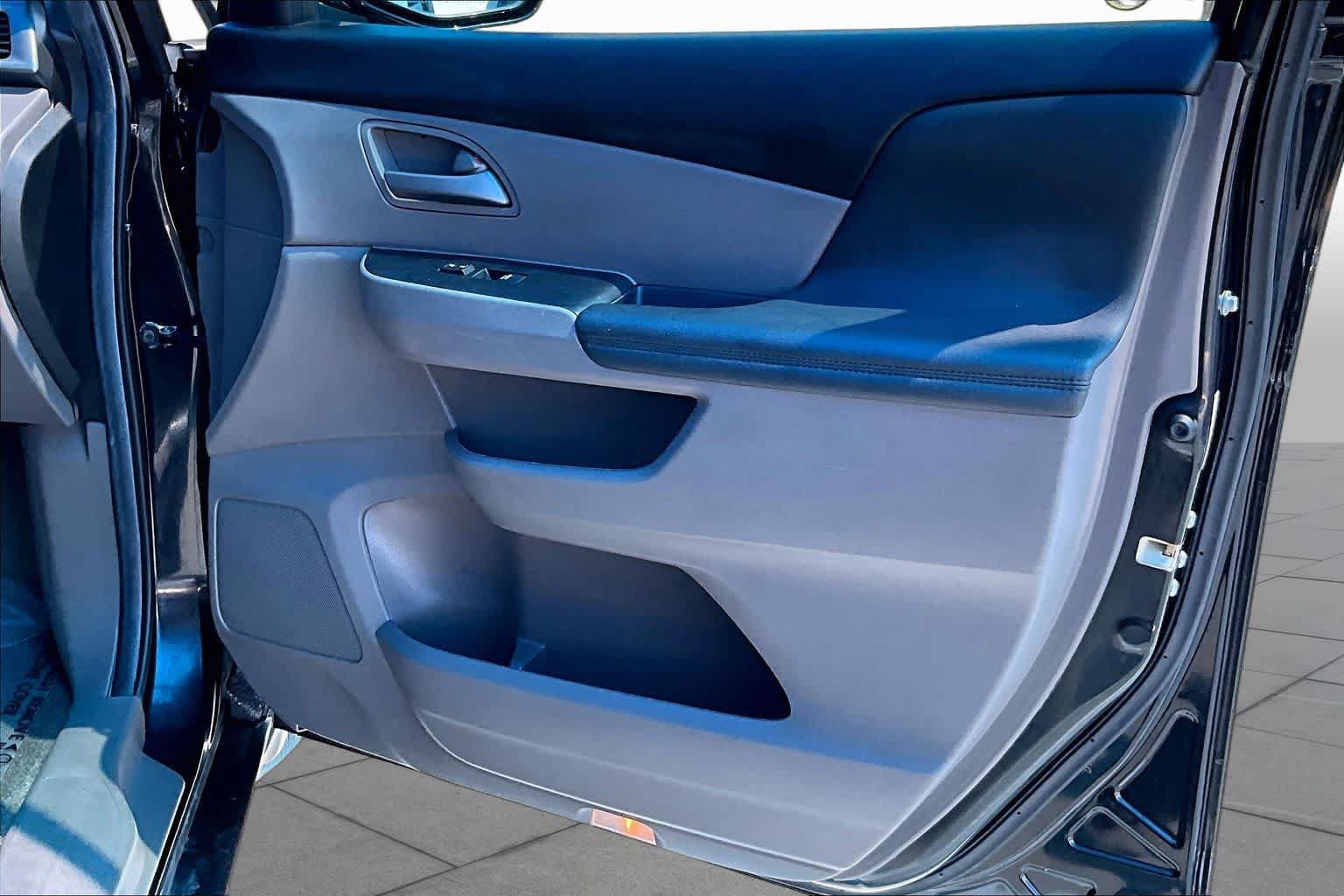 Used 2013 Honda Odyssey EX-L image 22