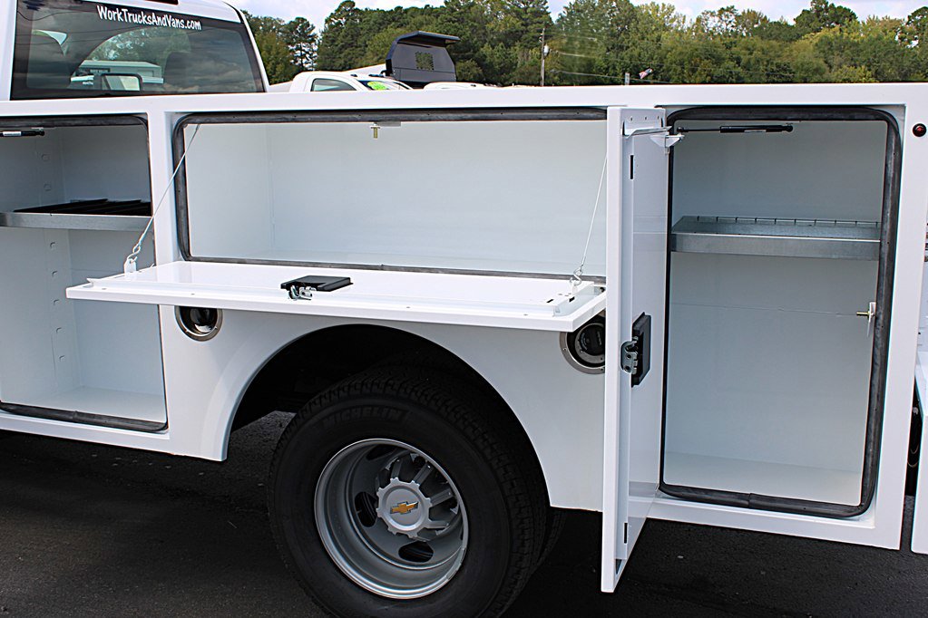 Used 2024 Chevrolet Silverado 3500 W/T w/ Snow Plow Prep Package image 7