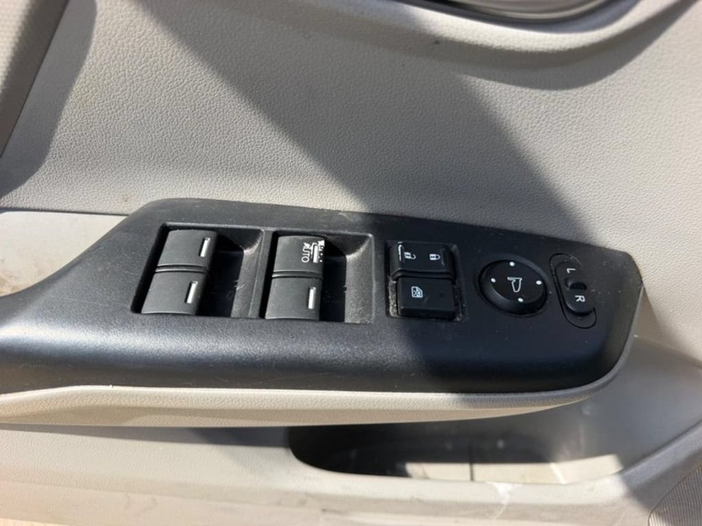 Used 2012 Honda Civic EX image 17