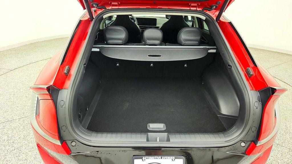 Used 2025 Kia EV6 Wind RWD image 19