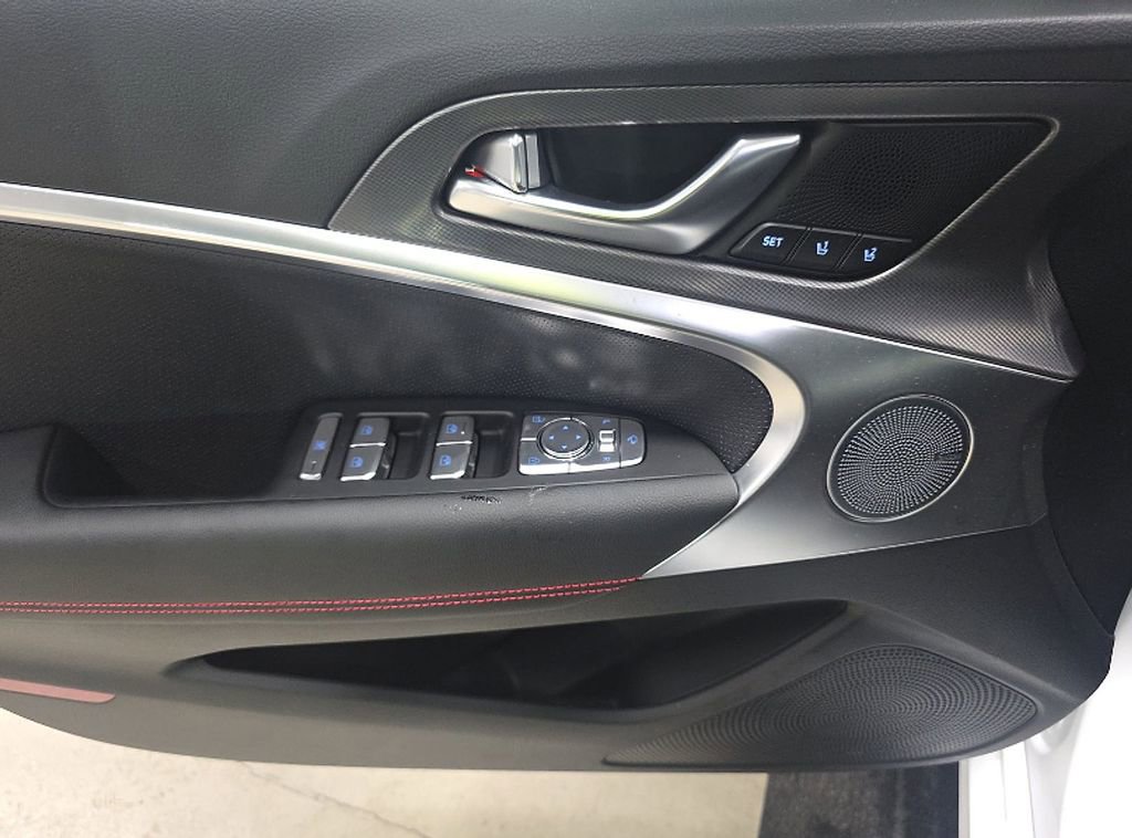 Used 2026 Genesis G70 3.3T Sport Prestige image 10