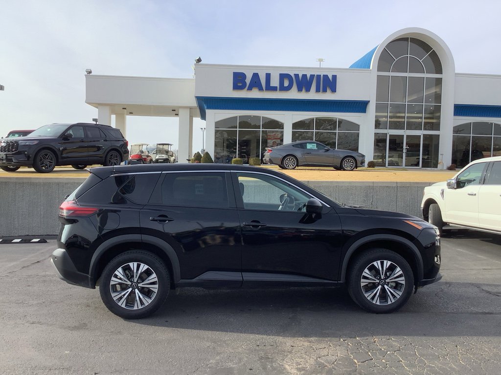 Used 2023 Nissan Rogue SV image 8