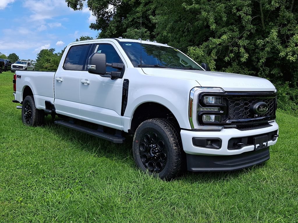 New 2026 Ford F250 XLT w/ XLT Premium Package AWD/4WD image 1