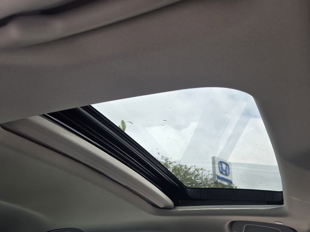 Used 2024 Honda Accord EX-L image 18