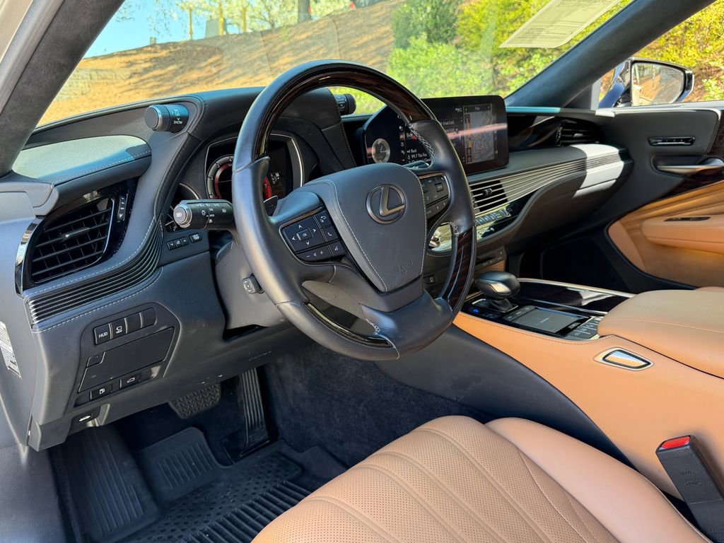 Used 2021 Lexus LS 500 w/ Interior Upgrade Package image 14