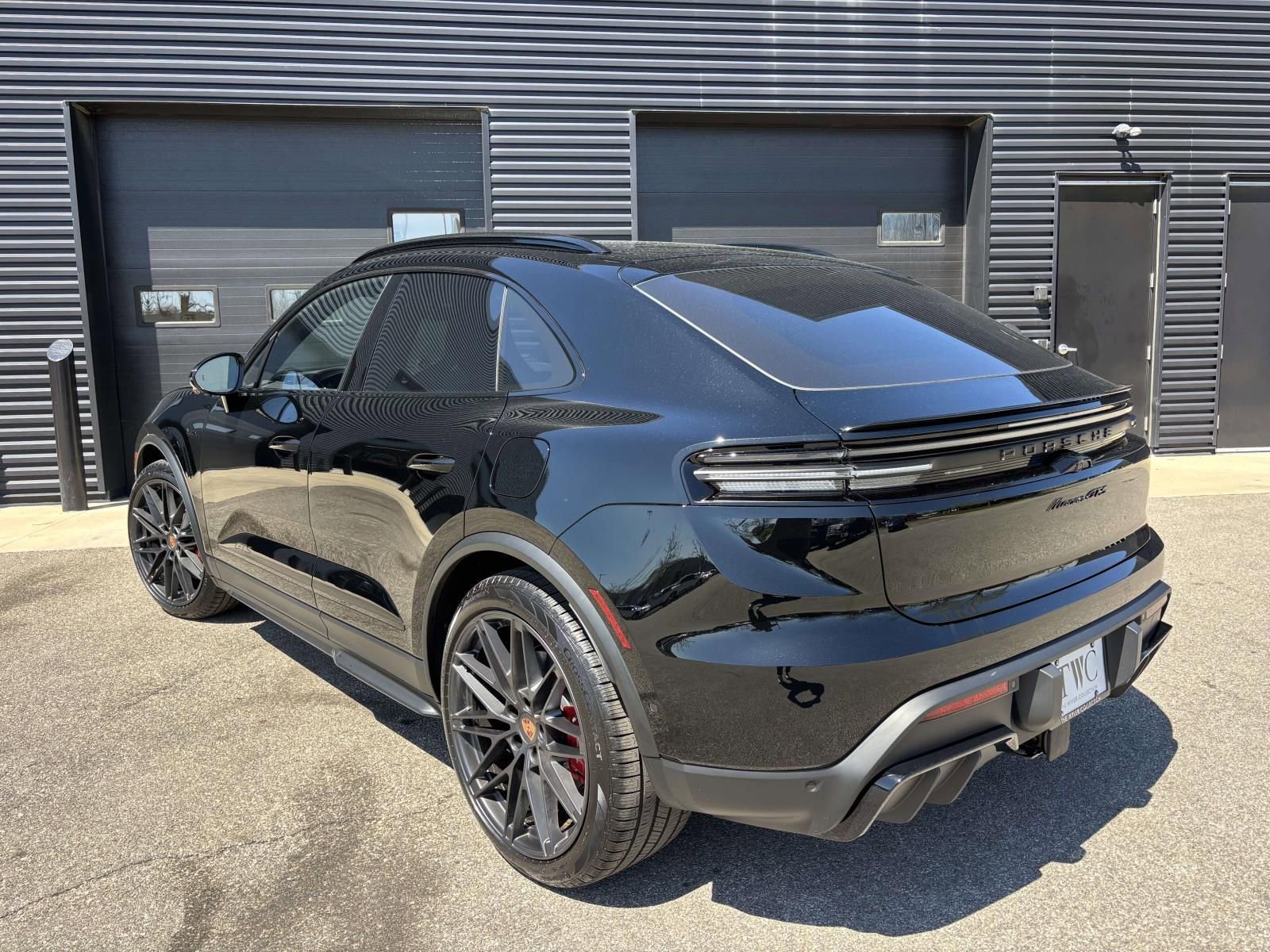 New 2026 Porsche Macan GTS Electric AWD/4WD image 3