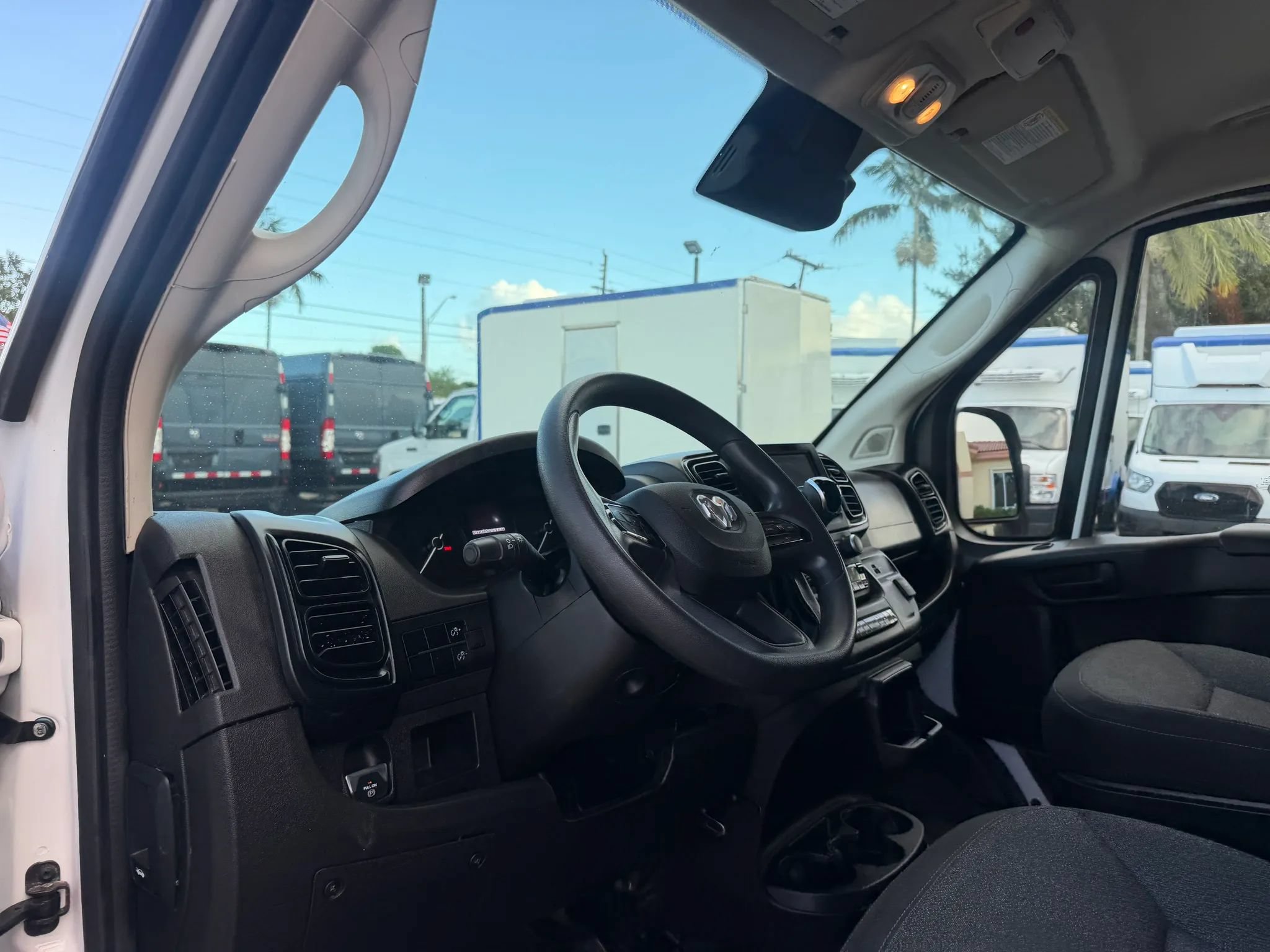 Used 2023 RAM ProMaster 2500 w/ Interior LED Lighting Group FWD image 12