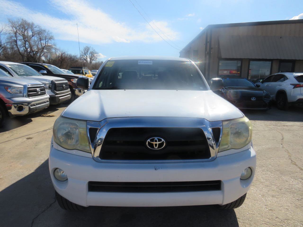 Used 2006 Toyota Tacoma PreRunner RWD image 2