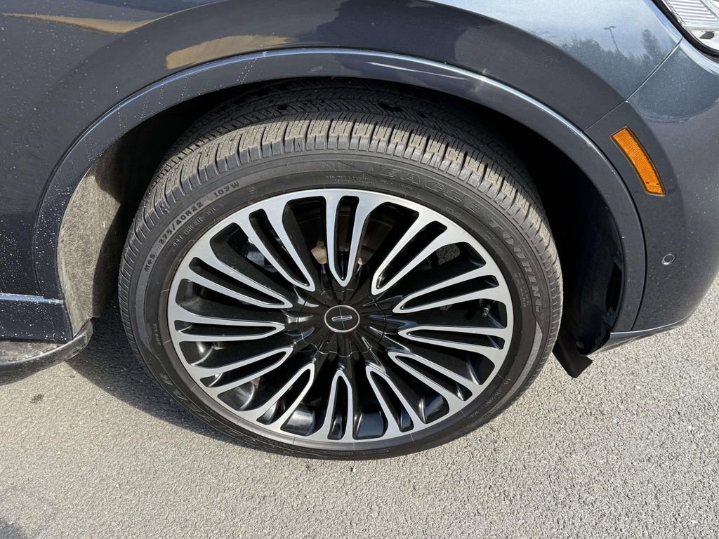 Used 2023 Lincoln Aviator Black Label w/ Dynamic Handling Package image 7