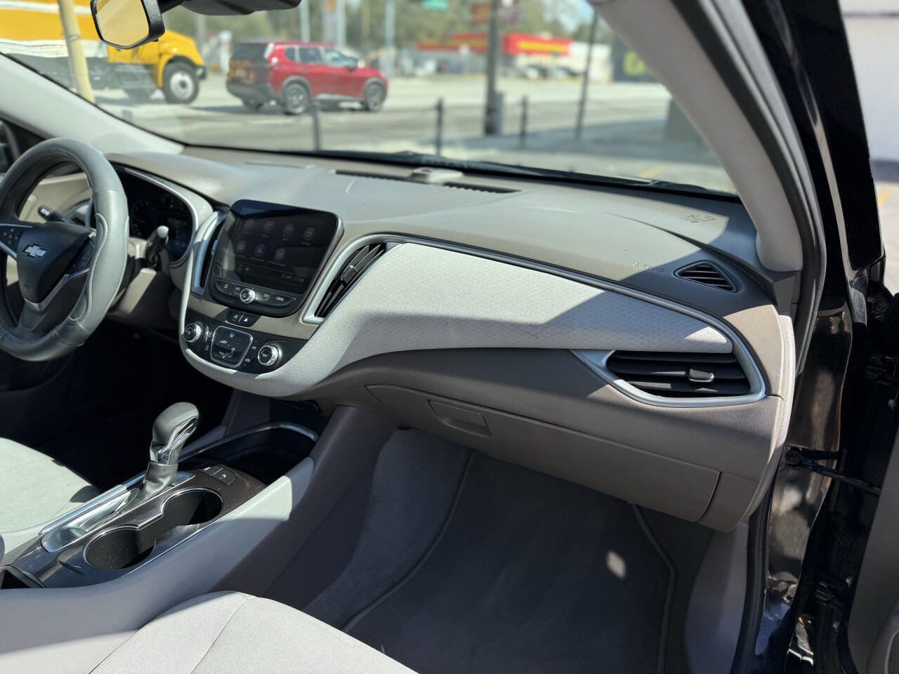 Used 2022 Chevrolet Malibu LS w/ Driver Confidence Package II image 26