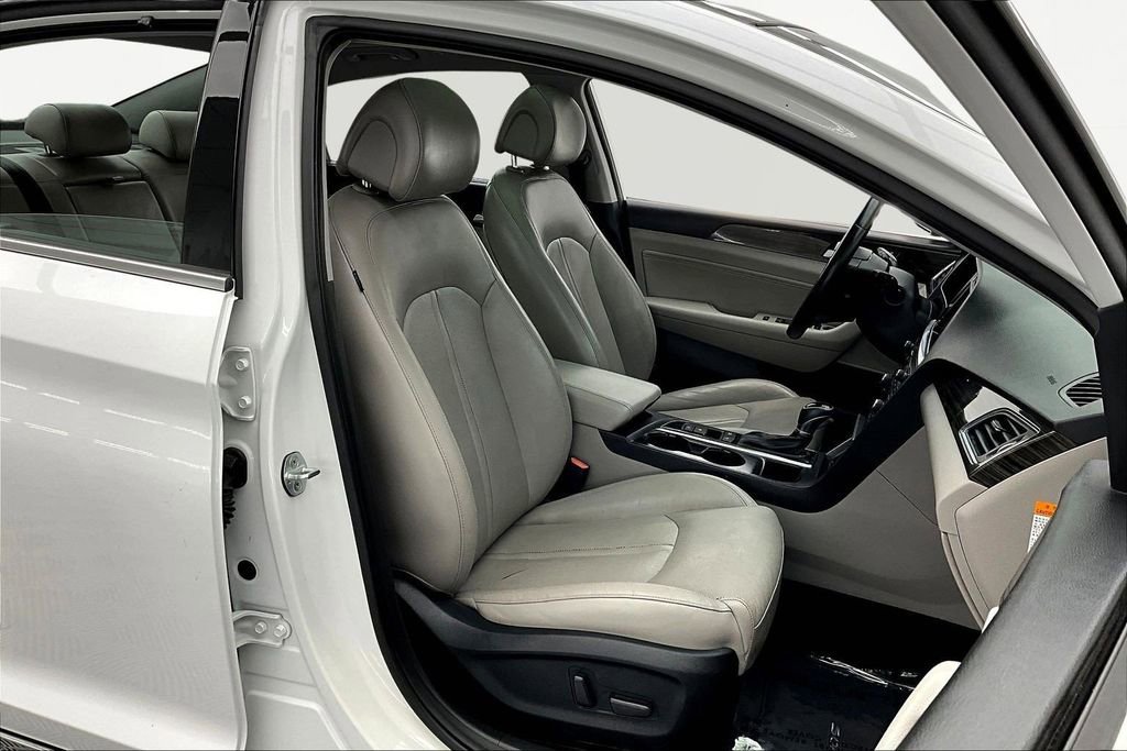 Used 2017 Hyundai Sonata Limited w/ Ultimate Package 02 image 7