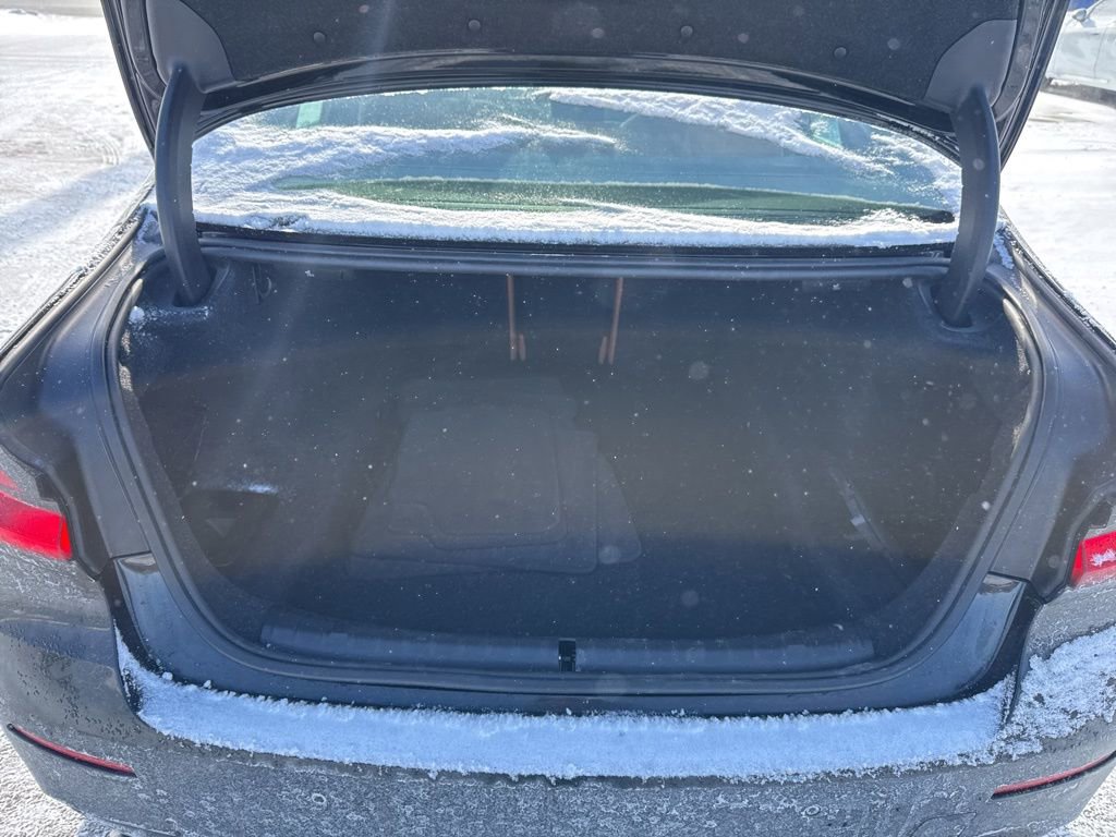 Used 2023 BMW 530i xDrive w/ Executive Package image 21