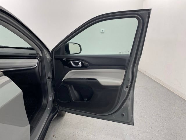Used 2022 Jeep Compass Limited AWD/4WD image 33
