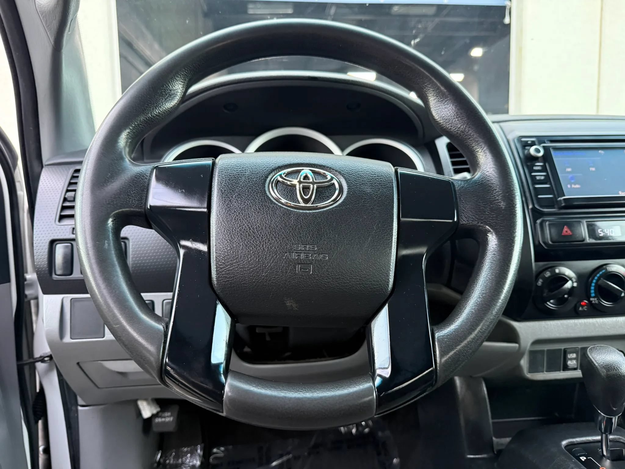 Used 2014 Toyota Tacoma 2WD Regular Cab image 24