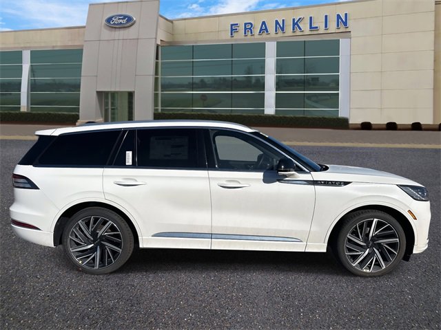 New 2026 Lincoln Aviator Black Label w/ Dynamic Handling Package image 8