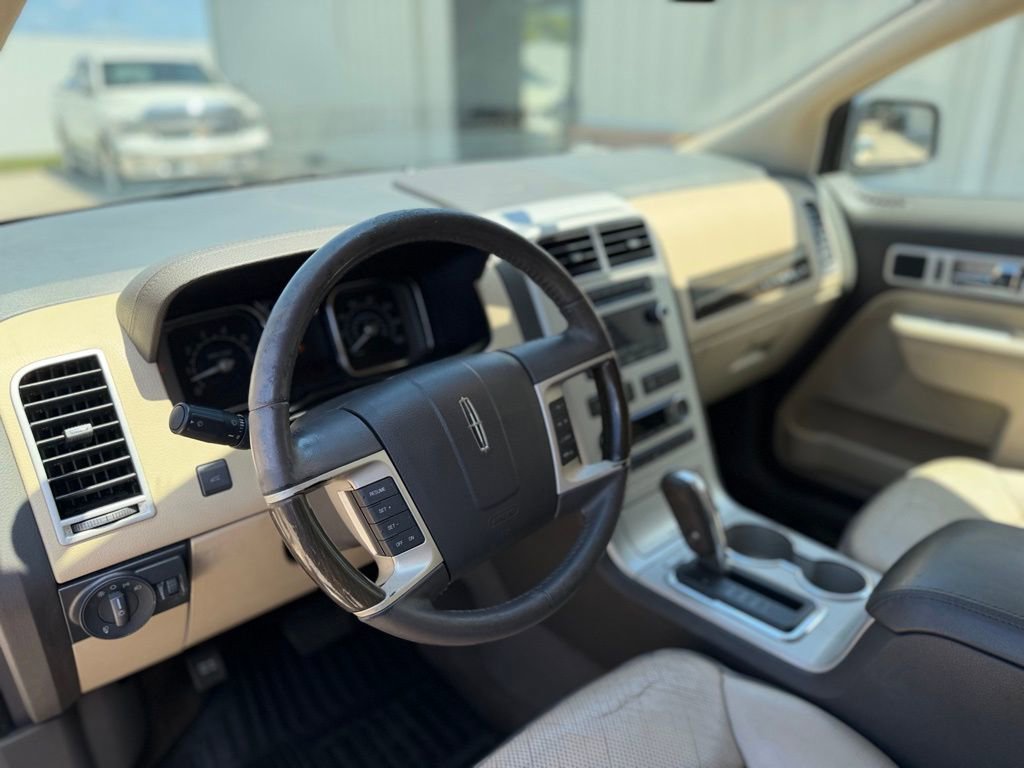 Used 2008 Lincoln MKX 2WD image 11