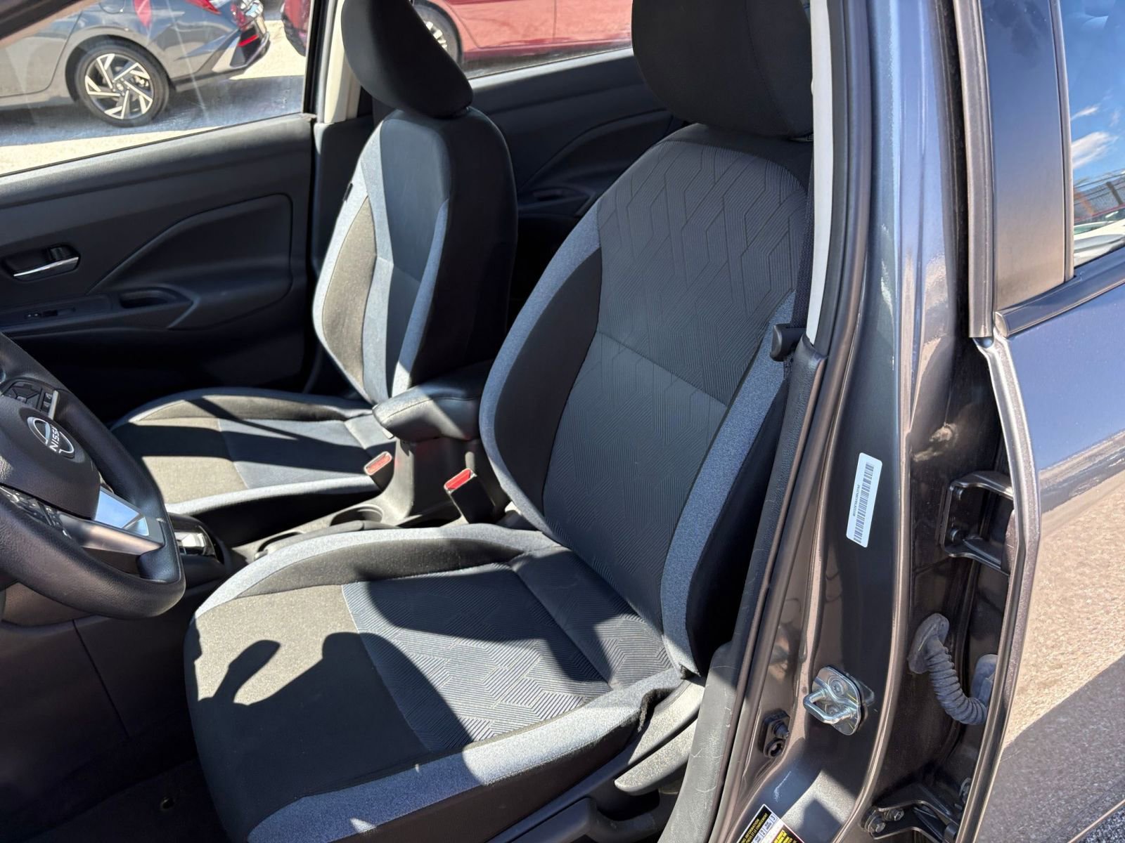 Used 2025 Nissan Versa SV w/ Trunk Package image 34