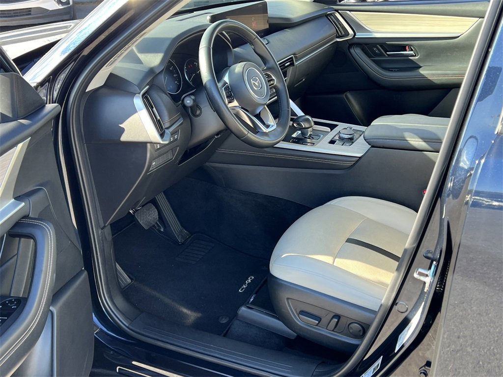 Used 2025 MAZDA CX-90 3.3 Turbo w/ Preferred Package image 10