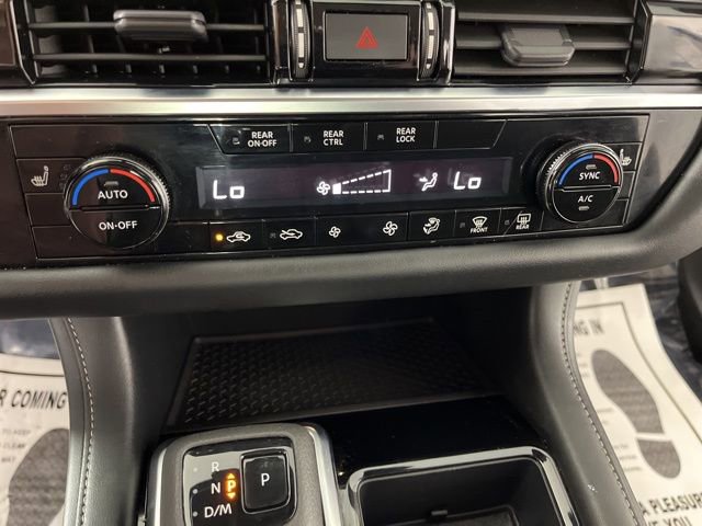 Used 2023 Nissan Pathfinder SV image 27