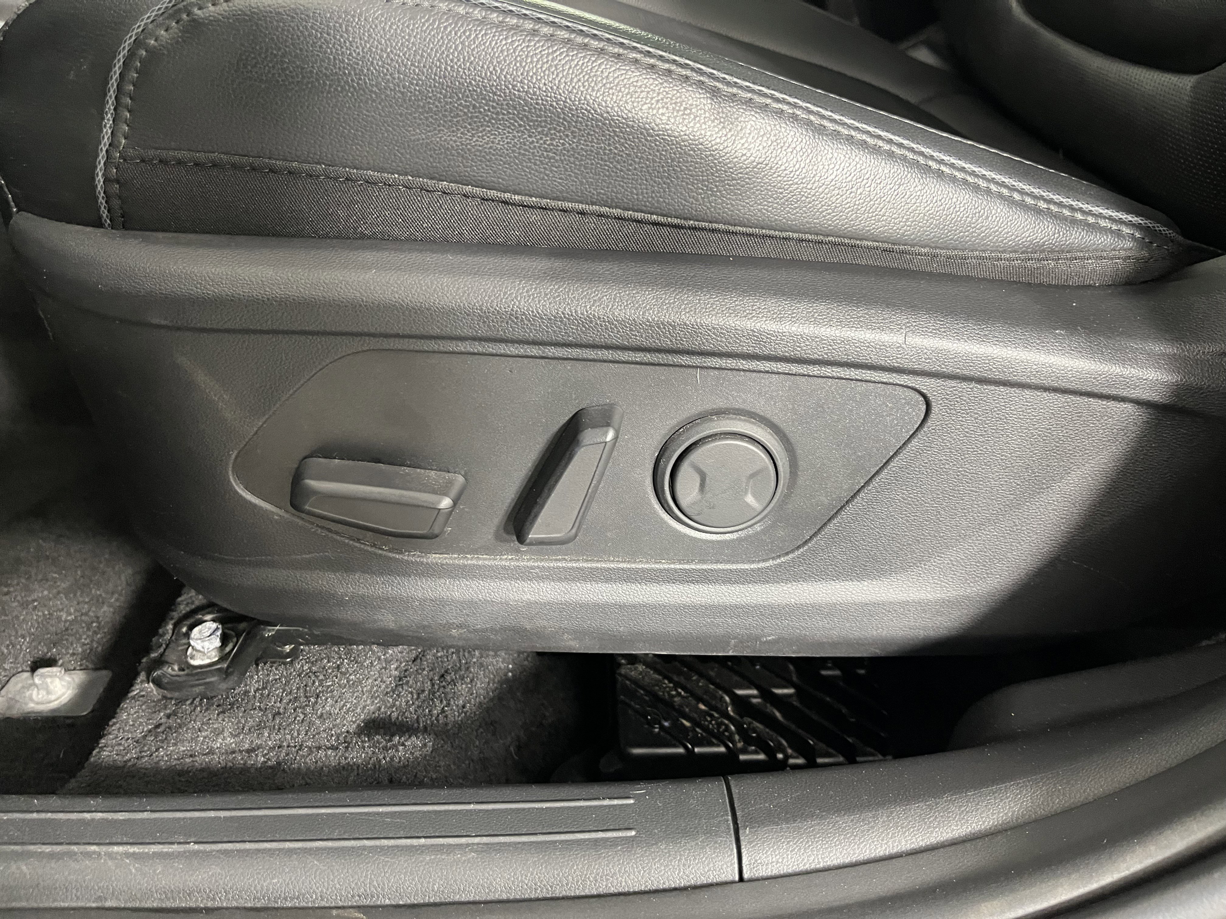 Used 2022 Hyundai Tucson Limited w/ Cargo Package AWD/4WD image 24