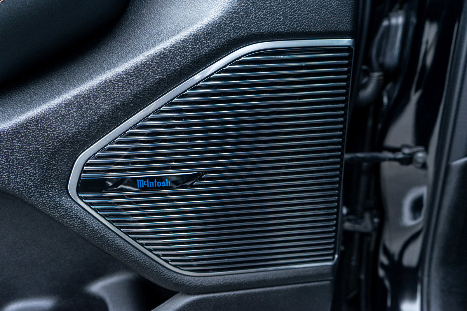 Used 2023 Jeep Grand Cherokee Summit image 17