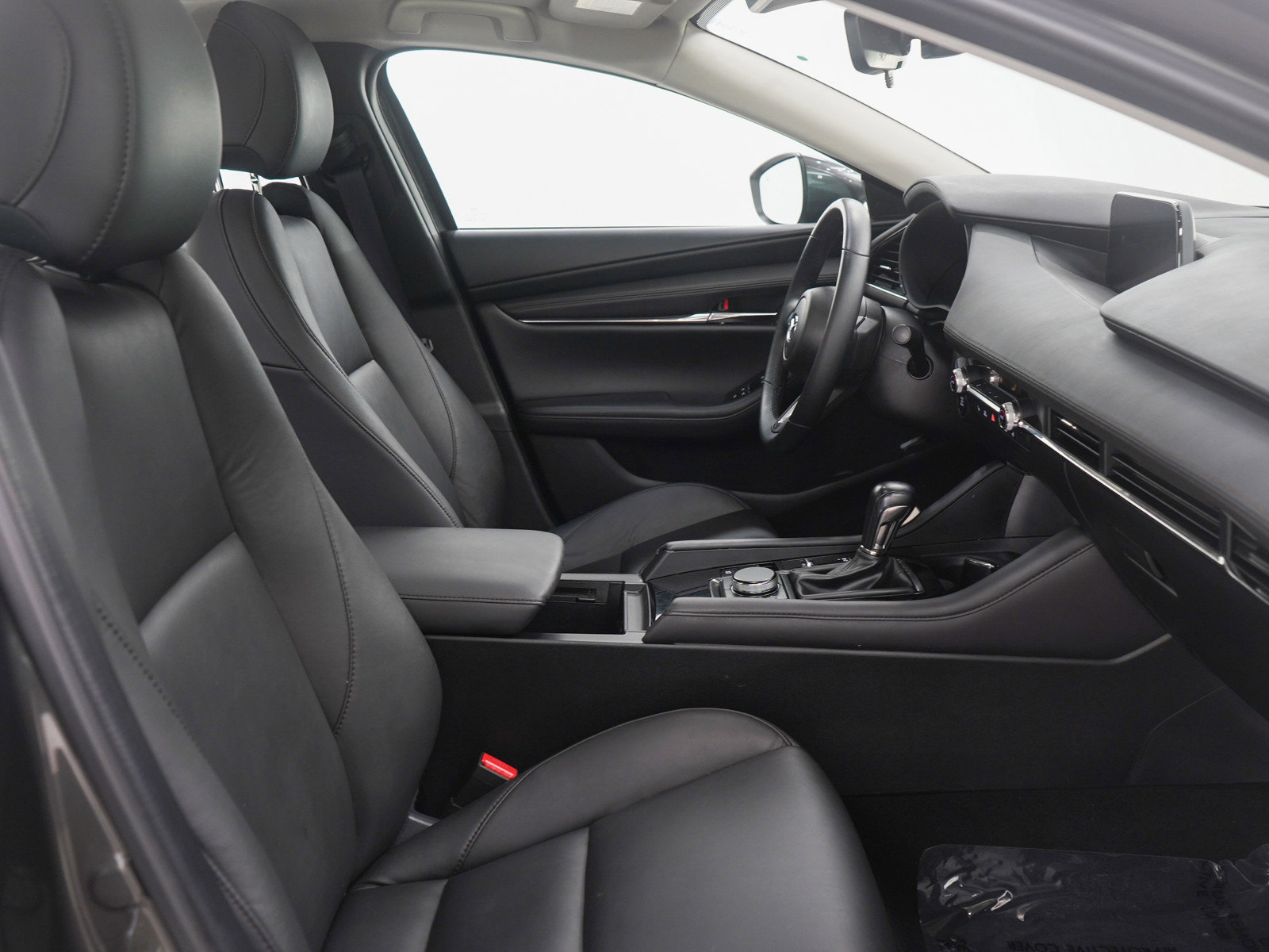 Used 2021 MAZDA MAZDA3 s image 11