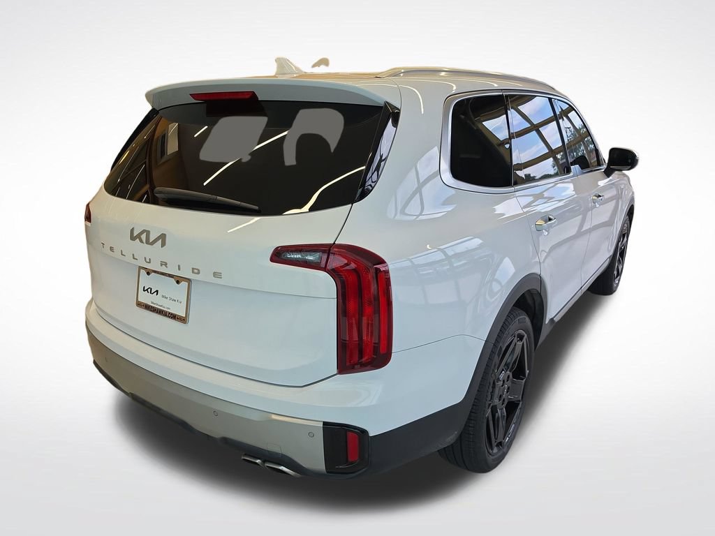 Certified 2024 Kia Telluride S FWD image 13
