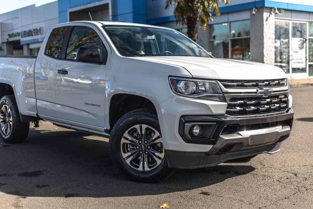 Used 2022 Chevrolet Colorado Z71 image 3