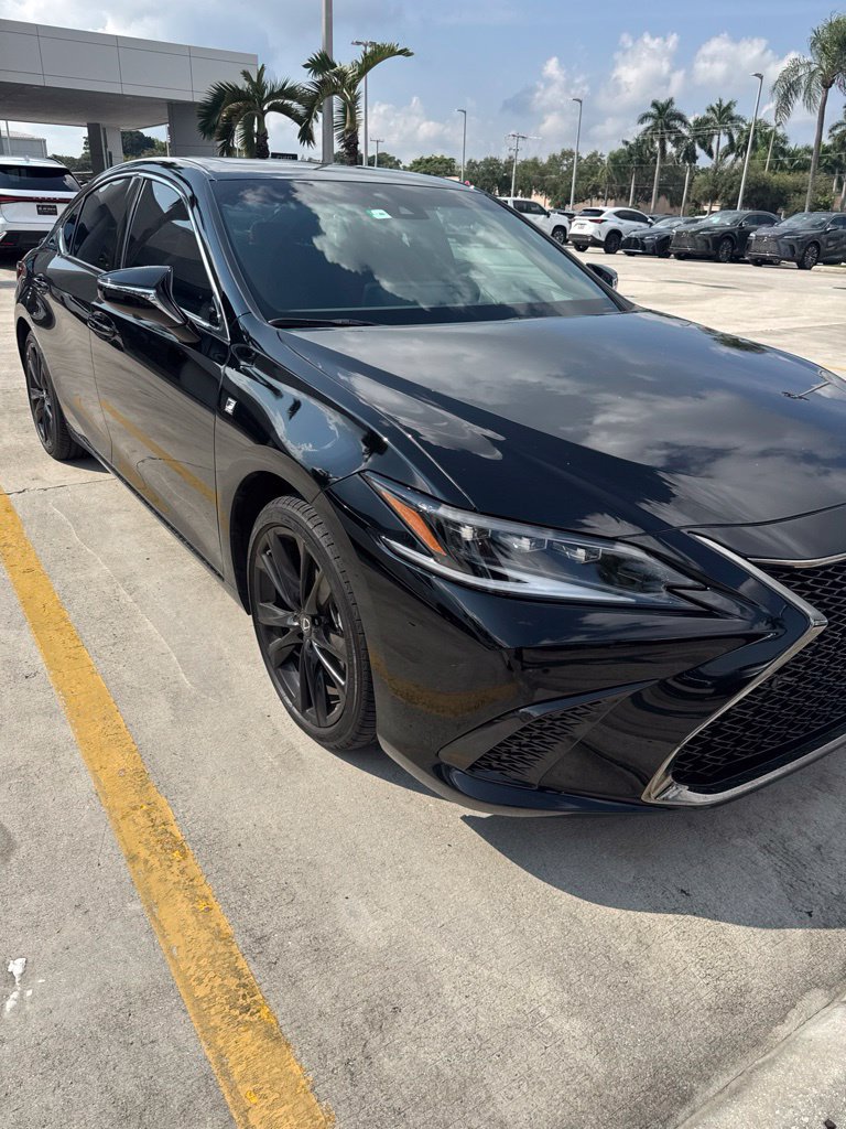 Used 2024 Lexus ES 350 F Sport w/ Accessory Package (Z2)