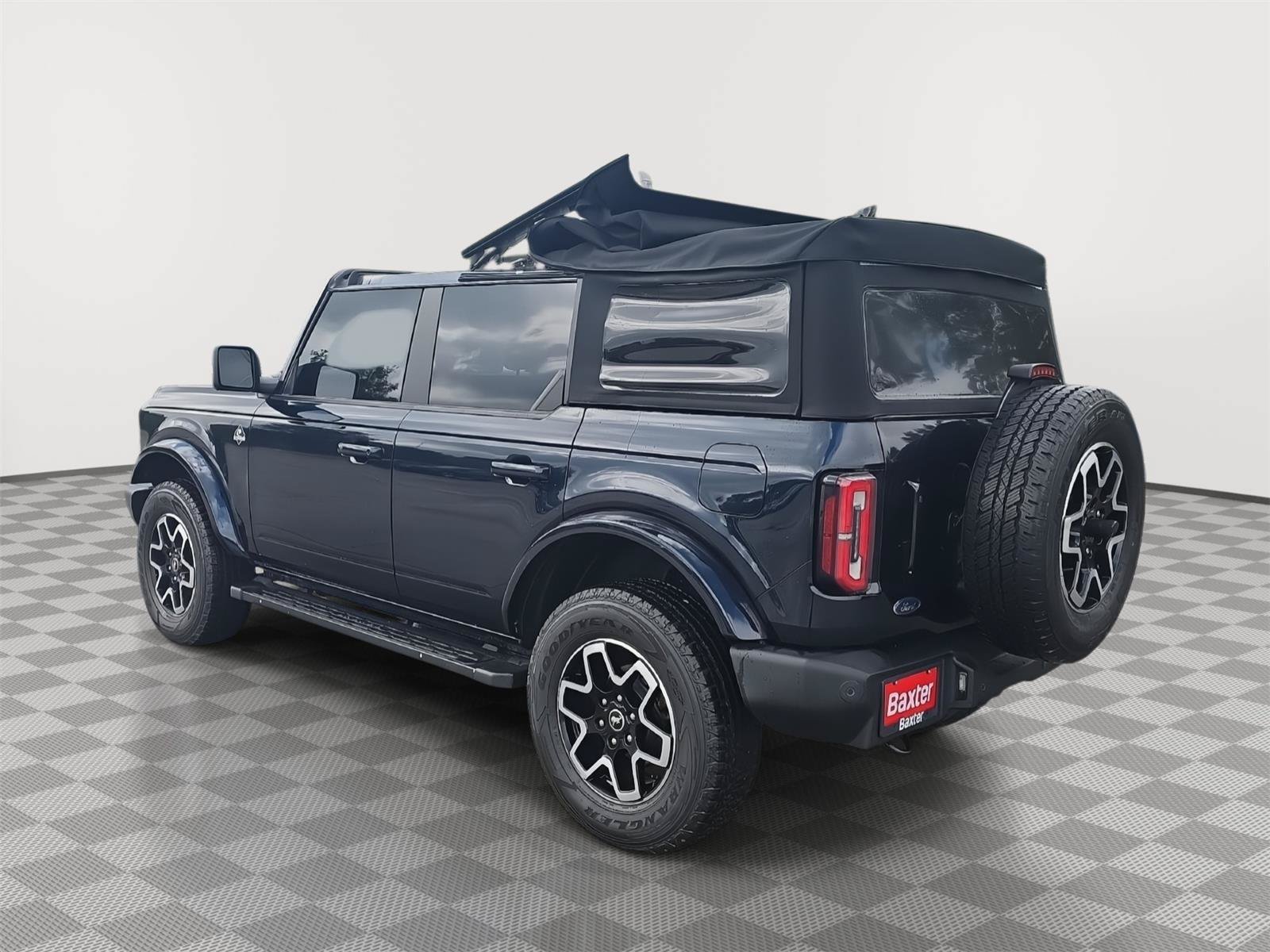 Used 2021 Ford Bronco Outer Banks AWD/4WD image 7