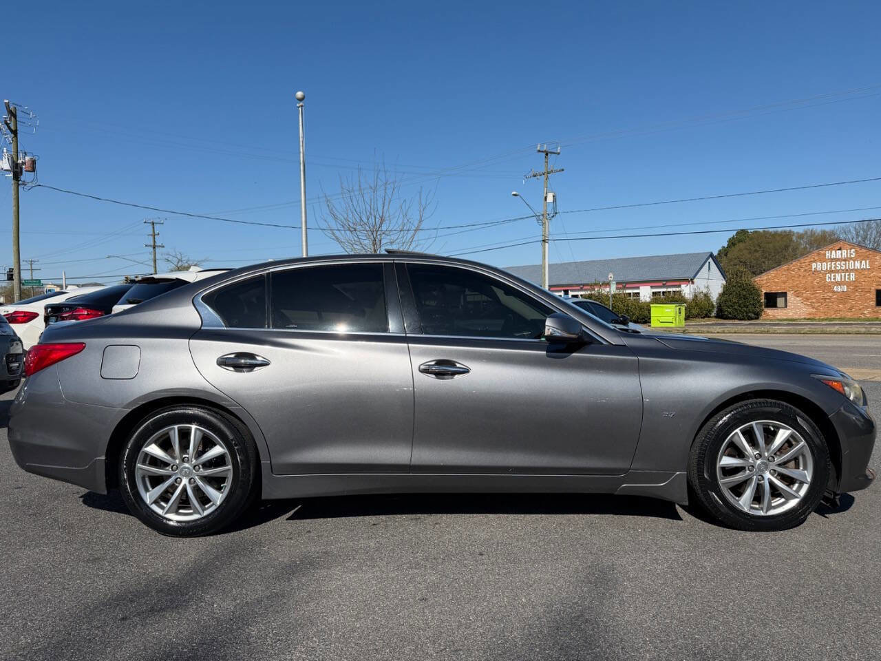 Used 2014 INFINITI Q50 Premium w/ Navigation Package AWD/4WD image 6